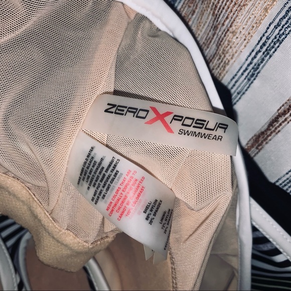 2 full coverage Swim Tops - Picture 4 of 6